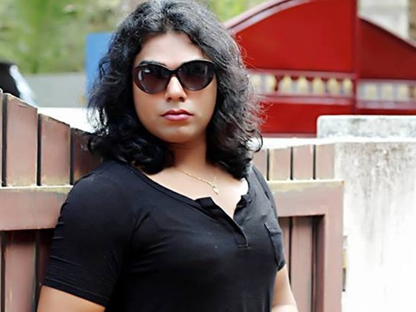 സോഷ്യല്‍ മീഡിയ കാലമല്ലേ