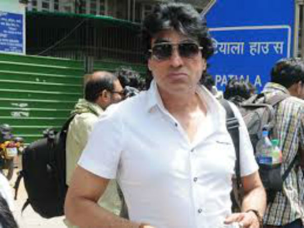 ആറ് മാസം പീഡിപ്പിച്ചു