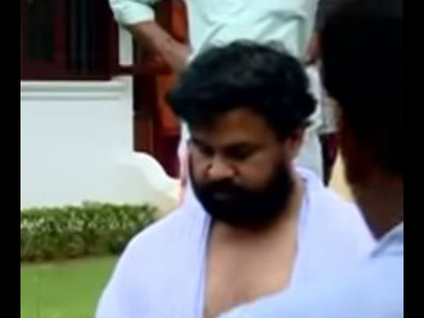 ജയിൽ വേഷത്തിൽ കണ്ടപ്പോൾ
