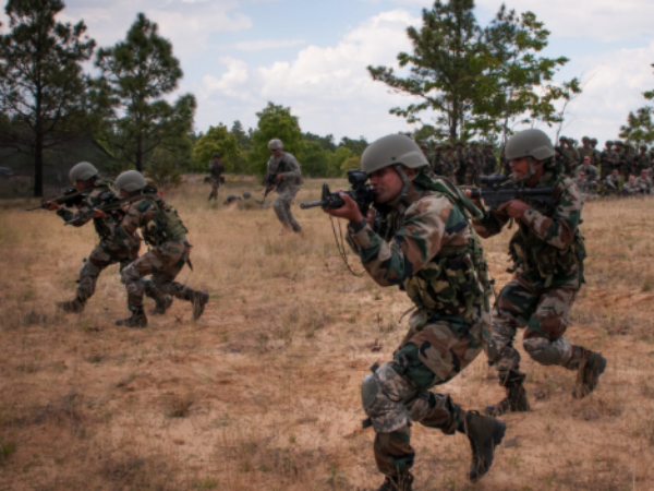 സൈന്യത്തിന്റെ കീർത്തി ഉയർന്നു