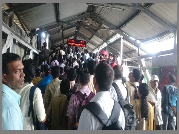 100 ട്വീറ്റുകള്‍