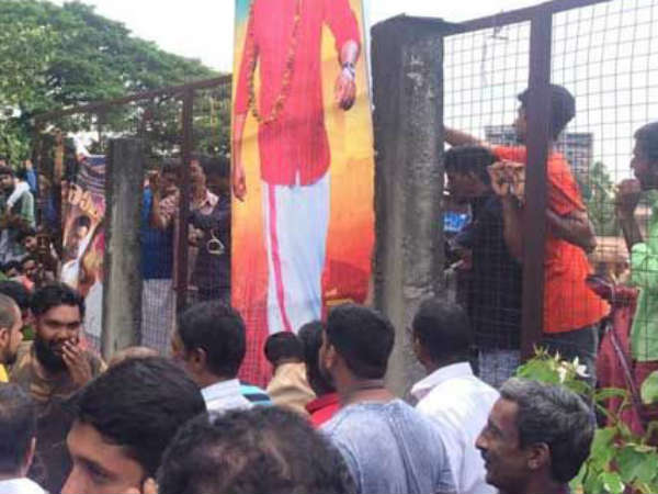 ചോരകുടിക്കാന്‍ കഴുകന്‍മാര്‍