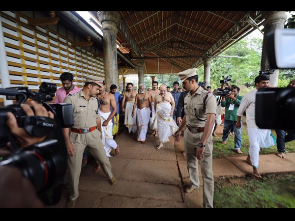 അപ്രതീക്ഷിത ഹർത്താൽ