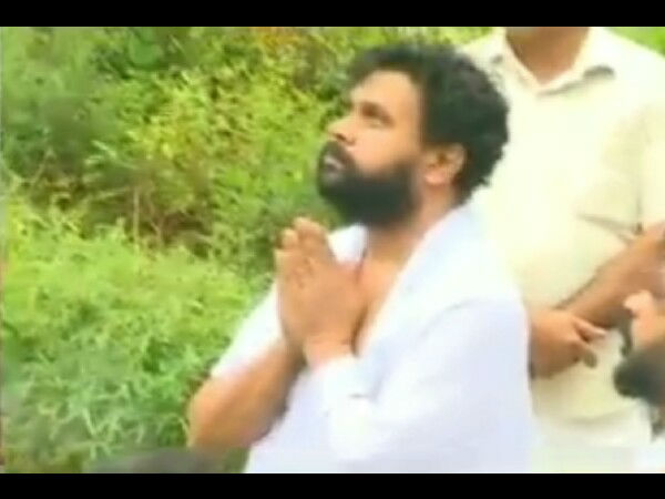 രക്ഷകനായി ദിലീപ്