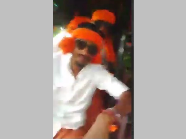 വെല്ലുവിളിയും ഭീഷണിയും