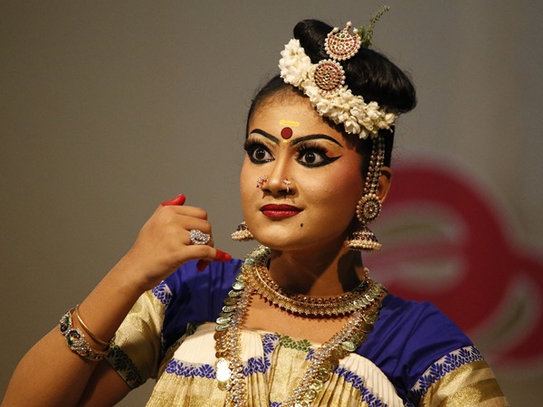  വെയിലത്ത് നിര്‍ത്തരുത്