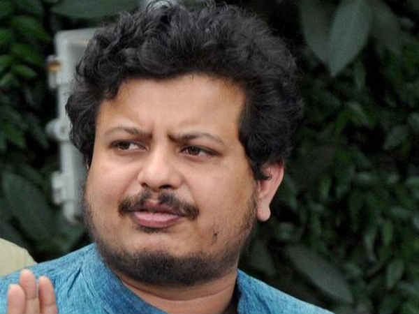 പാർട്ടിയിൽ നിന്ന് പുറത്ത്