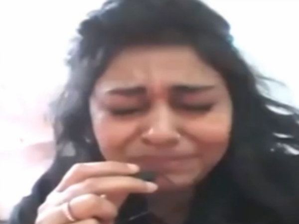 ഭക്ഷണം തരാതെ അടച്ചിട്ടിരിക്കുന്നു ഭക്ഷണം തരാതെ അടച്ചിട്ടിരിക്കുന്നു