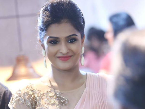 ഒരാള്‍ മാത്രം എടുക്കുന്നതല്ല