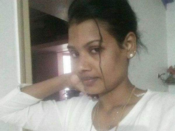 നടി തനൂജയാണ് മോഷ്ടാവ്