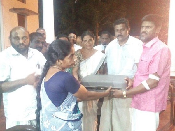 ധനശേഖരണം നടത്തി