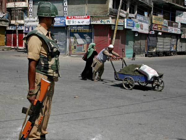  ചര്‍ച്ചയില്‍ പരിഹാരം 