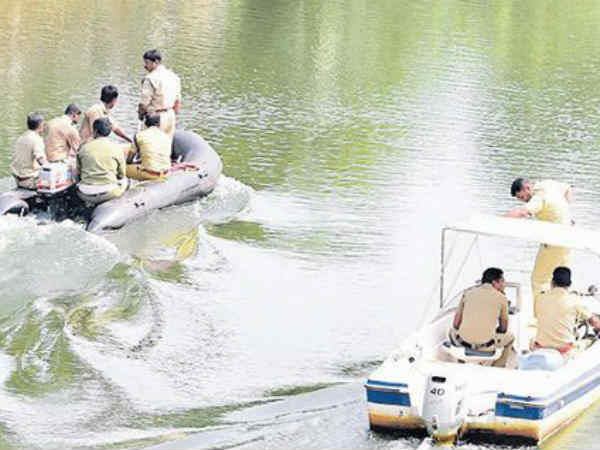 ദുരൂഹതയും അന്വേഷിക്കുന്നു