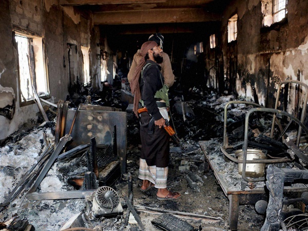 ബ്രിട്ടനെതിരെ ബ്രിട്ടനെതിരെ