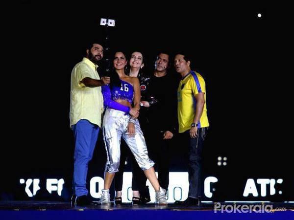 ഫോട്ടോസും വൈറലാകുന്നു