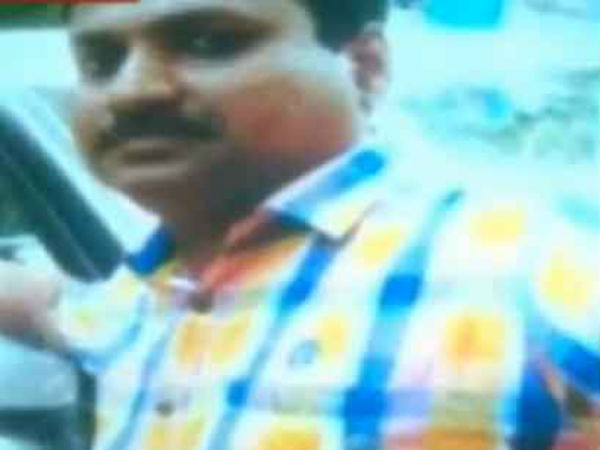 പിന്നാലെ നിഷയും ഇറങ്ങിപ്പോയി