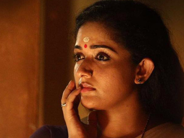 കാവ്യ മാധവന്‍