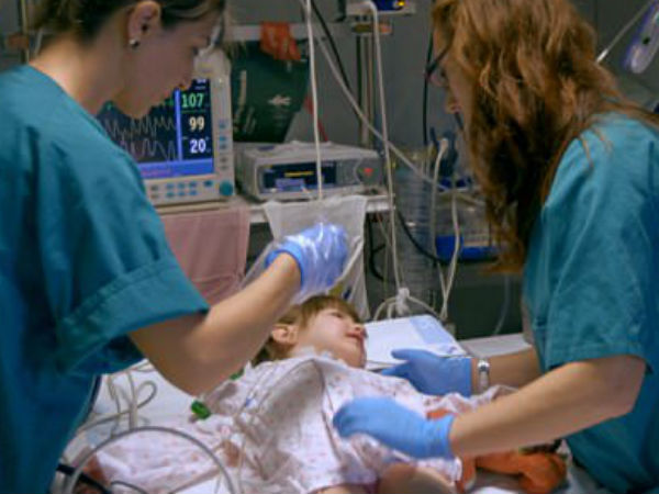 ഉറക്കം നഷ്ടപ്പെട്ടതായി അമ്മ