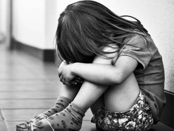 സൈനികർ കഞ്ഞുങ്ങളെ പീഡിപ്പിച്ചു സൈനികർ കഞ്ഞുങ്ങളെ പീഡിപ്പിച്ചു