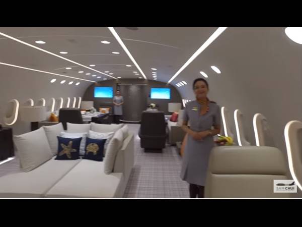 ആകാശത്തിലൊരു കുളി