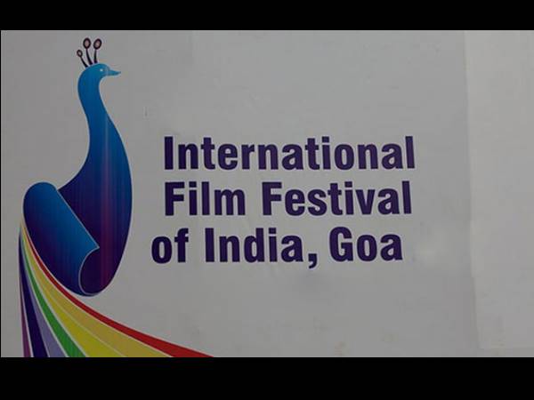 പിന്നിൽ ഗോവയിലെ ചലച്ചിത്രോത്സവ ജൂറി