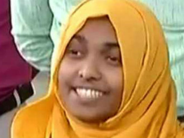 ഹോസ്റ്റലില്‍ പ്രവേശിപ്പിക്കില്ല