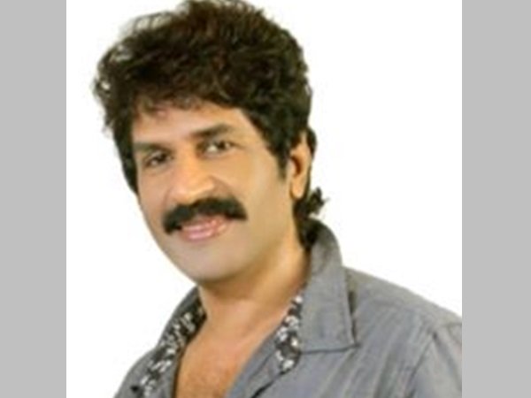 സ്‌റ്റേജിലെ വണ്‍മാന്‍ ഷോ