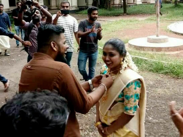 ആർട്സ് ക്ലബ് സെക്രട്ടറി...