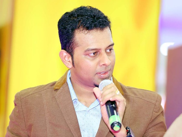 താന്‍ സംഘിയല്ല