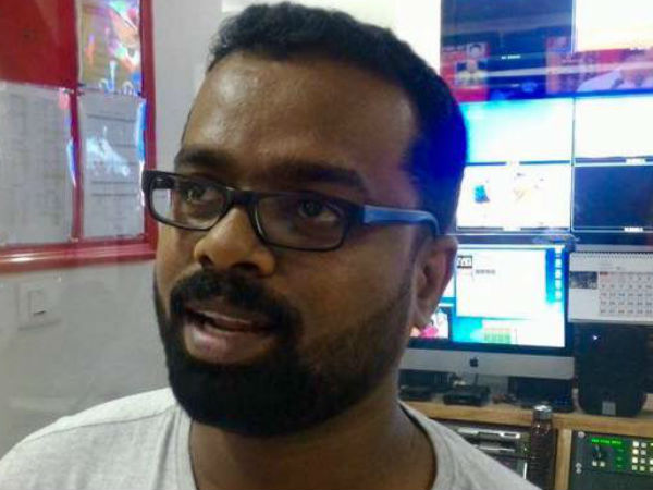 വിശദീകരിച്ച് മാധ്യമപ്രവർത്തകൻ വിശദീകരിച്ച് മാധ്യമപ്രവർത്തകൻ