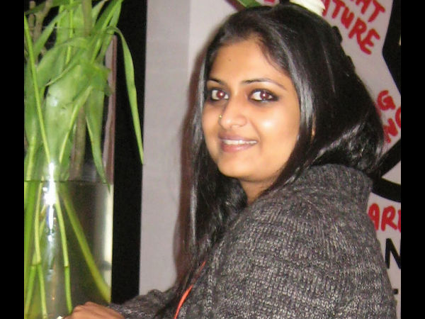 നിറഞ്ഞ കയ്യടികൾ