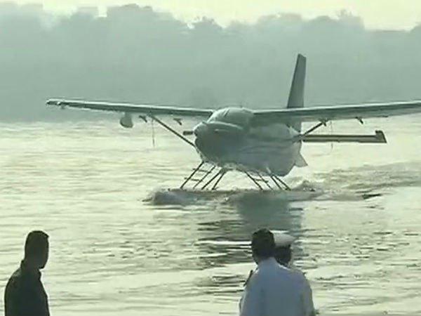 ഉമ്മൻചാണ്ടി വരെ പറന്നതാ