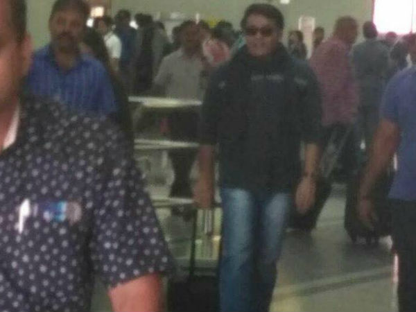 പുതിയ ലുക്ക് അറുബോറാണ്