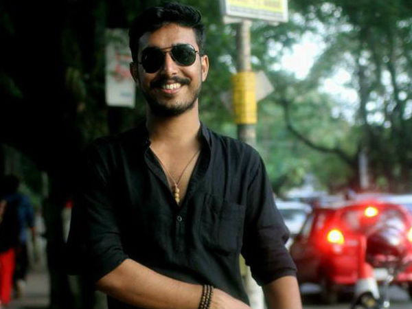 ആത്മഹത്യയുടെ വക്കിലേക്ക്