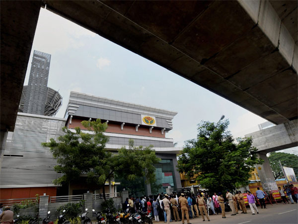 റെയ്ഡിനു കാരണം