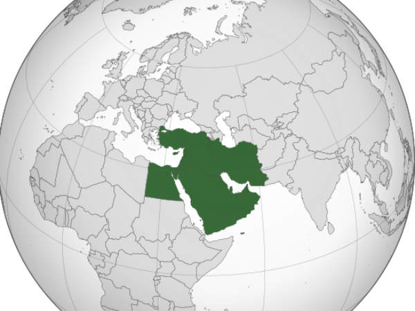 ഞെരുങ്ങുന്ന നേതാക്കള്‍