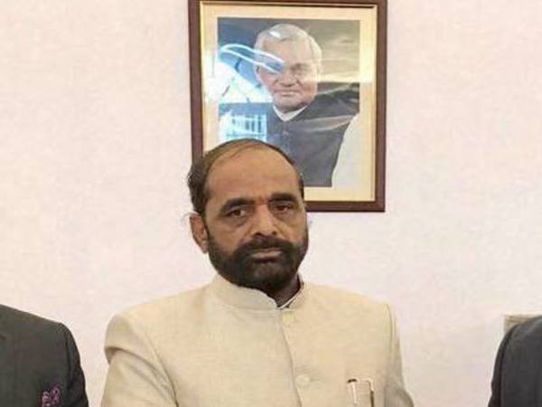 നക്സലുകള്ക്ക് ജനാധിപത്യം വേണ്ട നക്സലുകള്ക്ക് ജനാധിപത്യം വേണ്ട