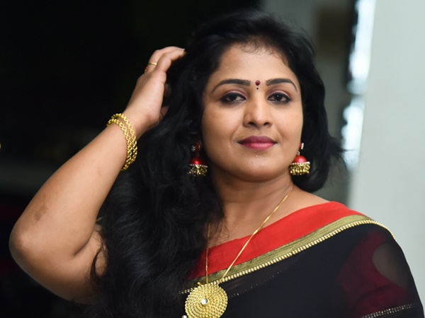 ഉമ തുടങ്ങിവെച്ച വിവാദം