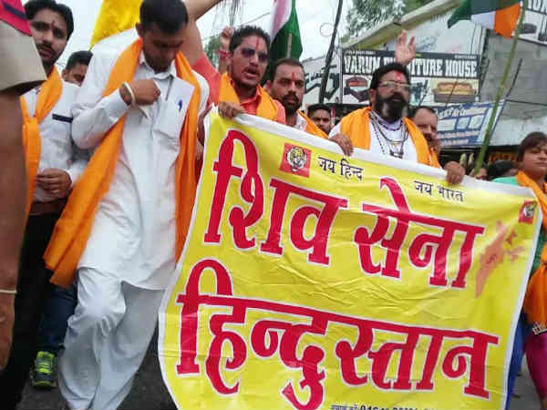 പോലീസില്‍ പരാതി