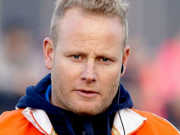  പരിശീലകനെ മാറ്റി