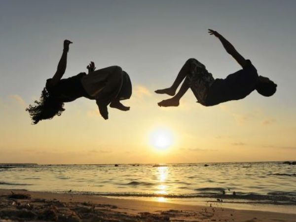 തിയറ്ററിലേക്ക് ഓട്ടം