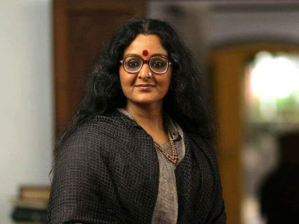 മാധവിക്കുട്ടിയുടെ ജീവിതം വളച്ചൊടിക്കുന്നു