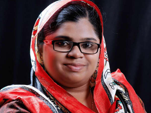 വീട്ടിലെ പെണ്ണ് വീട്ടിലെ പെണ്ണ്