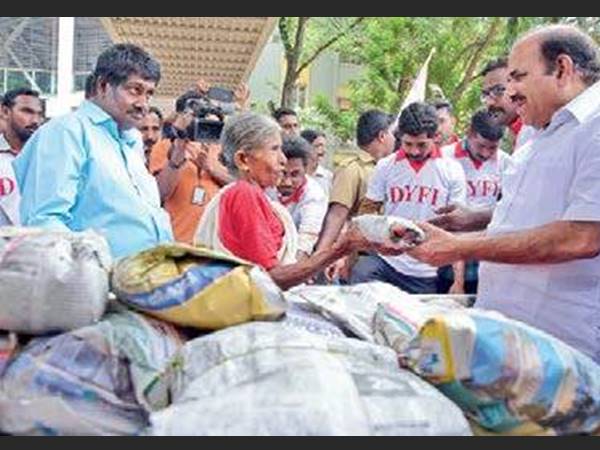 ആശംസകളുമായി വാഷിങ്ടൺ പോസ്റ്റ് വാർത്താ സംഘം ആശംസകളുമായി വാഷിങ്ടൺ പോസ്റ്റ് വാർത്താ സംഘം