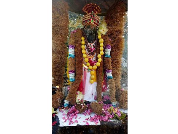 ഈ വാദം ഹിമാലയം വരെ കൈയ്യടക്കിയ സ്ത്രീ സമൂഹത്തോട്!