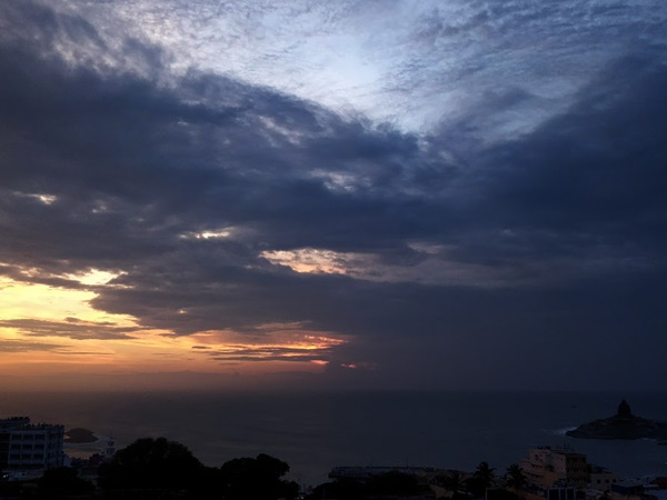 കന്യാകുമാരിയിലെ കടല്‍ക്കാഴ്ചകൾ 