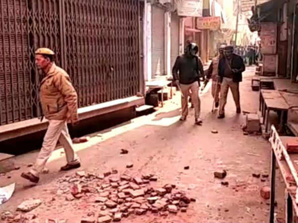 ഇന്ത്യയില്‍ ജീവിക്കണമെങ്കില്‍