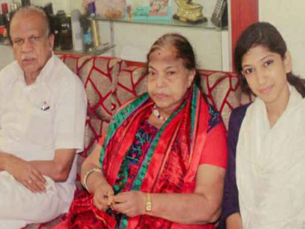 ഖേദപൂർവ്വം