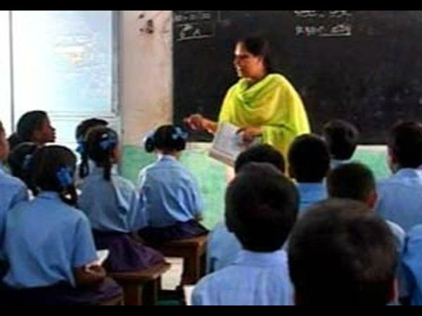 കുട്ടികള്‍ക്കും അധ്യാപകർ‍ക്കും കൗൺസിലിംഗ്