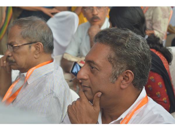 കേരളത്തിലേക്ക് പോകാൻ